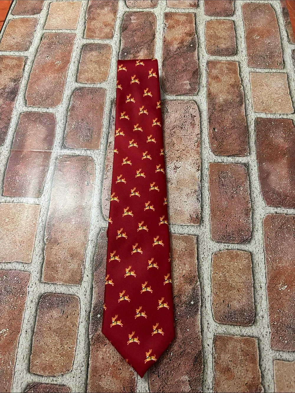 Men's Christmas Reindeer Burgundy Patterned Tie - Classic Formal Necktie